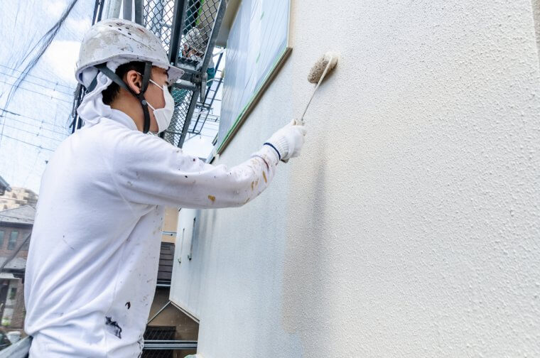 外壁塗装の定番、「カチオンRF」とは？カチオン系塗料の特徴から効果まで徹底解説！