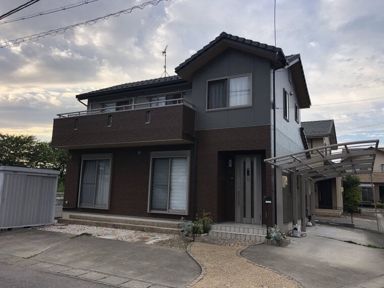 岐阜県瑞穂市 (外壁塗装/ダークトーン） ビフォー