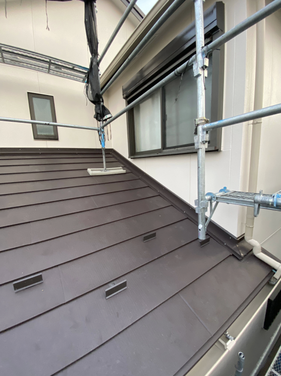 屋根カバー工法