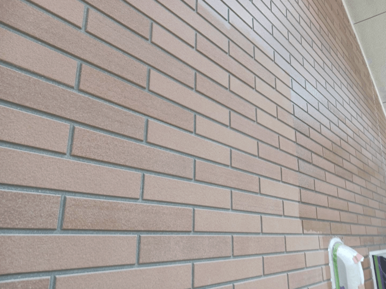 施工中（下塗り）