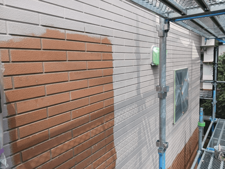 施工中（中塗り）