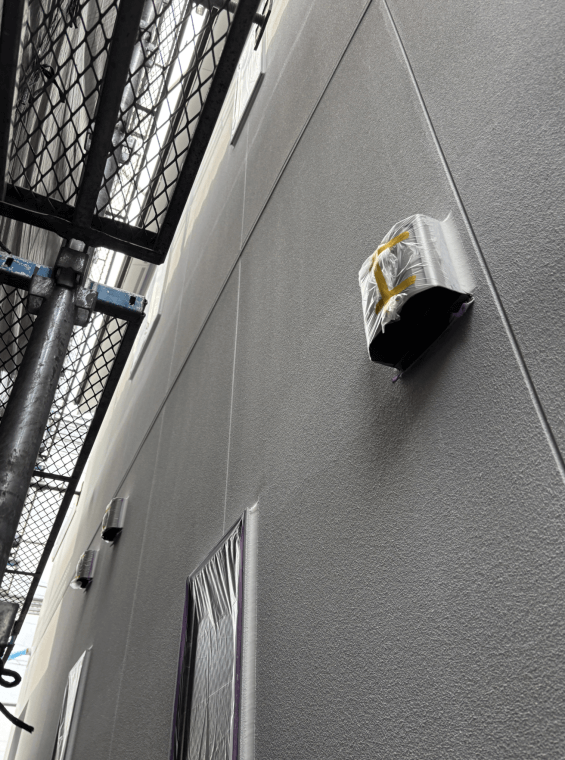 施工中（下塗り）