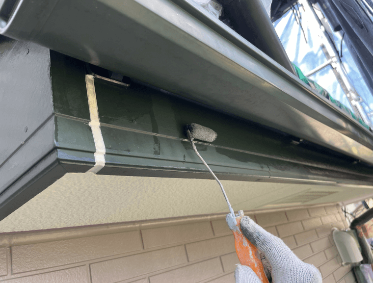 施工中（部分下塗り）