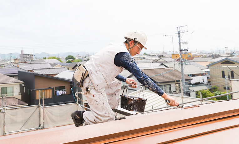 「遮熱塗装」と「断熱塗装」の違いは？夏場の暑さ対策にはどっち？